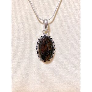 🌈 Beautiful Tigers eye necklace